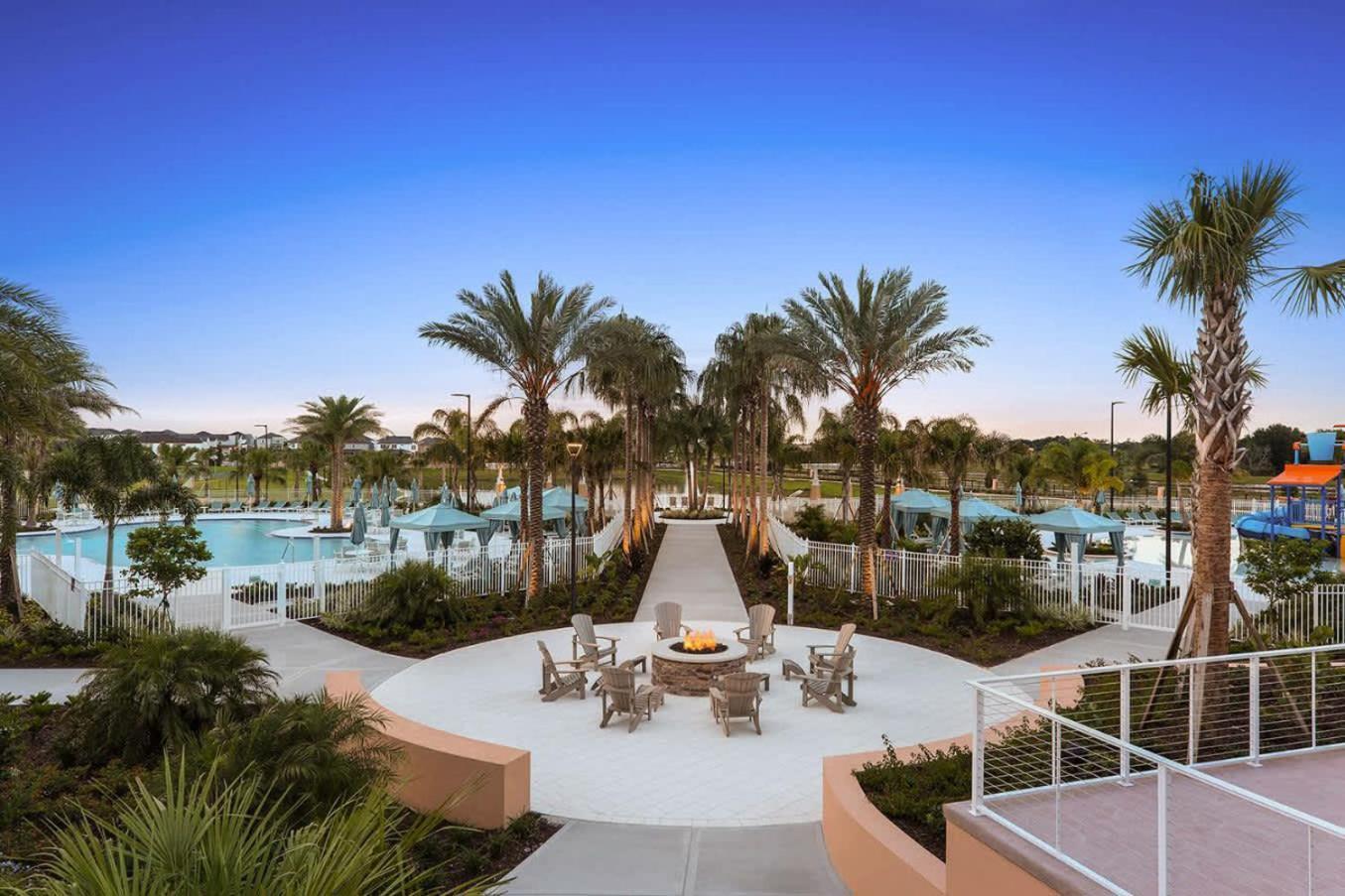 Stunning Rare Lake Front 7Br Holiday Home - Sleeps 14 - Pool, Hot Tub, & Games! Orlando Ngoại thất bức ảnh